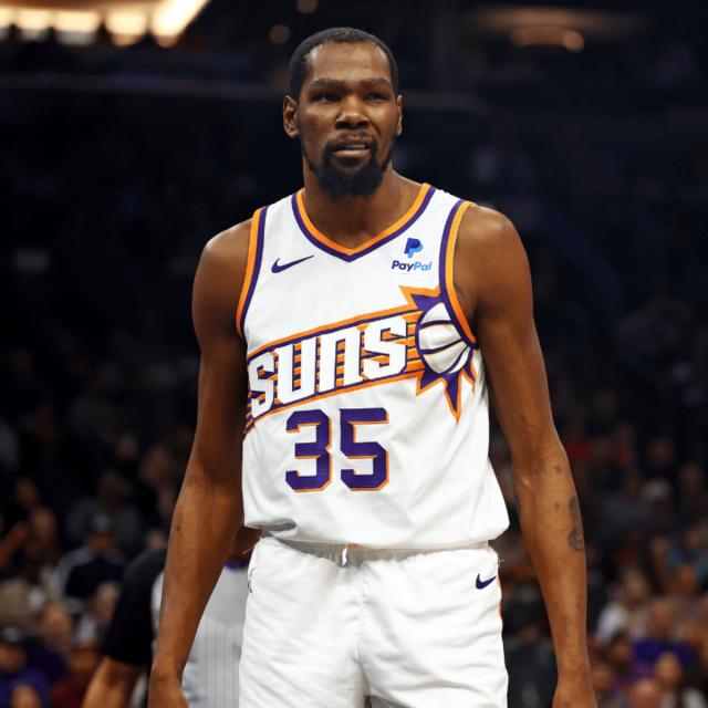 开云体育-GOAT讨论凭啥不带我？KD背靠背轰40+ 跳投绝杀公牛