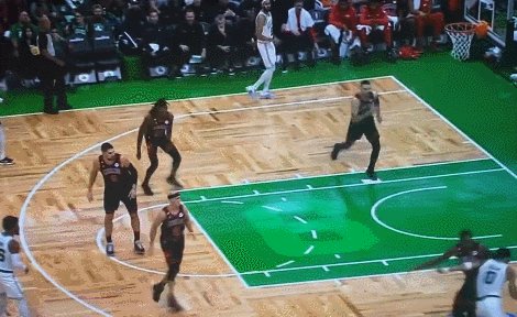 1667978975344043715.gif 4.gif