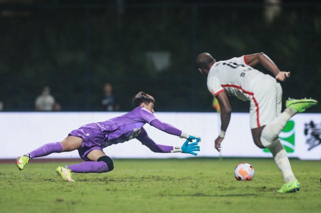 开云体育-亚泰门将复制卡里乌斯 职业生涯或就此终结？